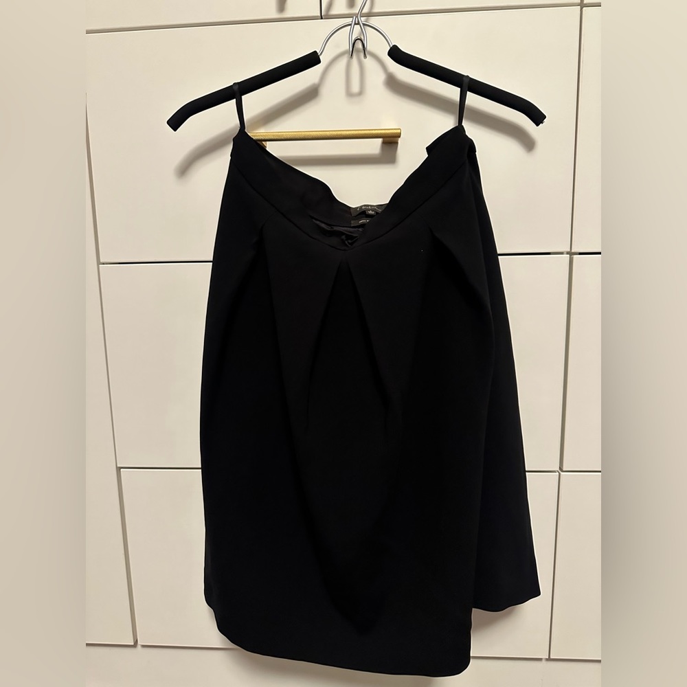 Aritzia / Babaton Black Skirt